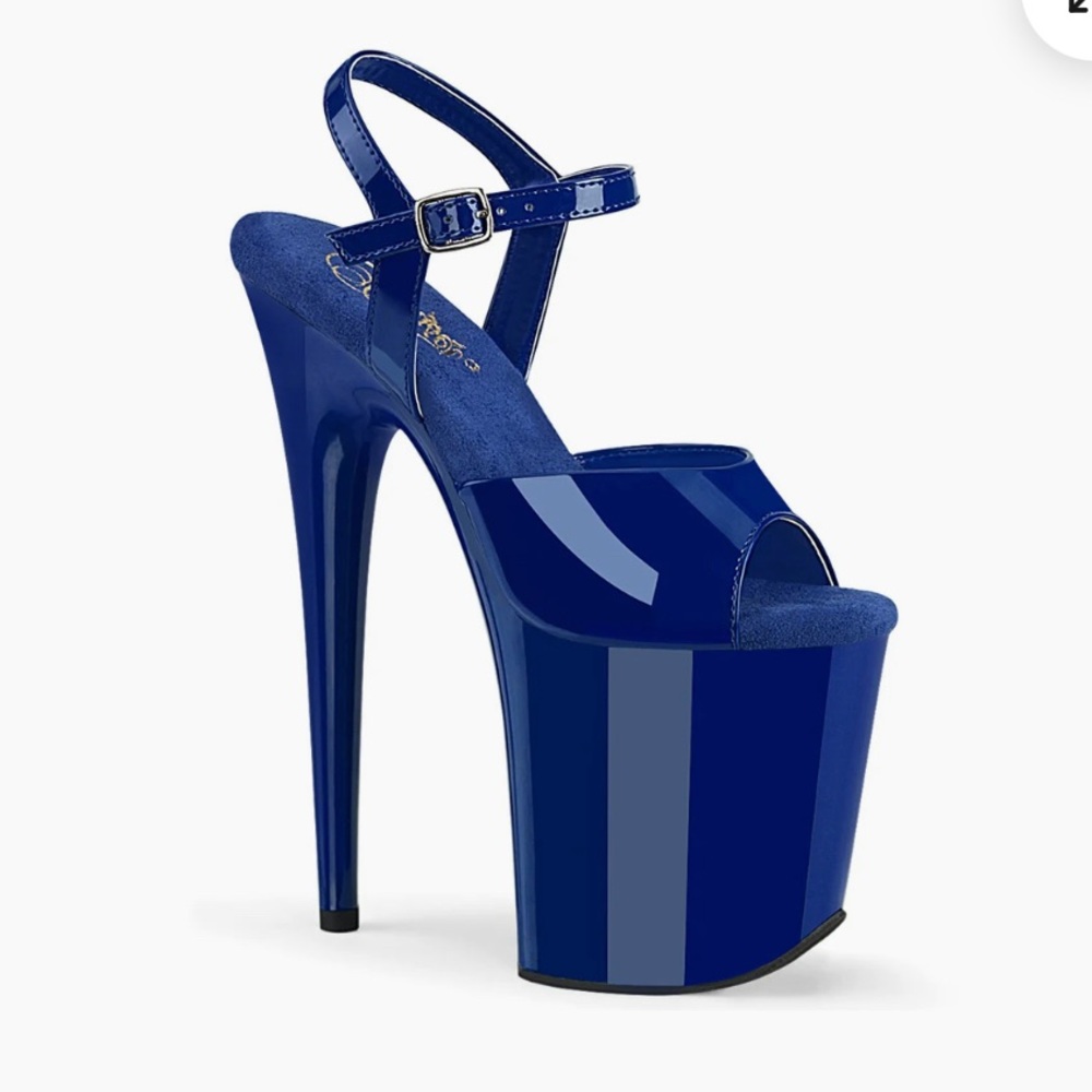 ❌ SOLD ❌NEW Blue pleasers